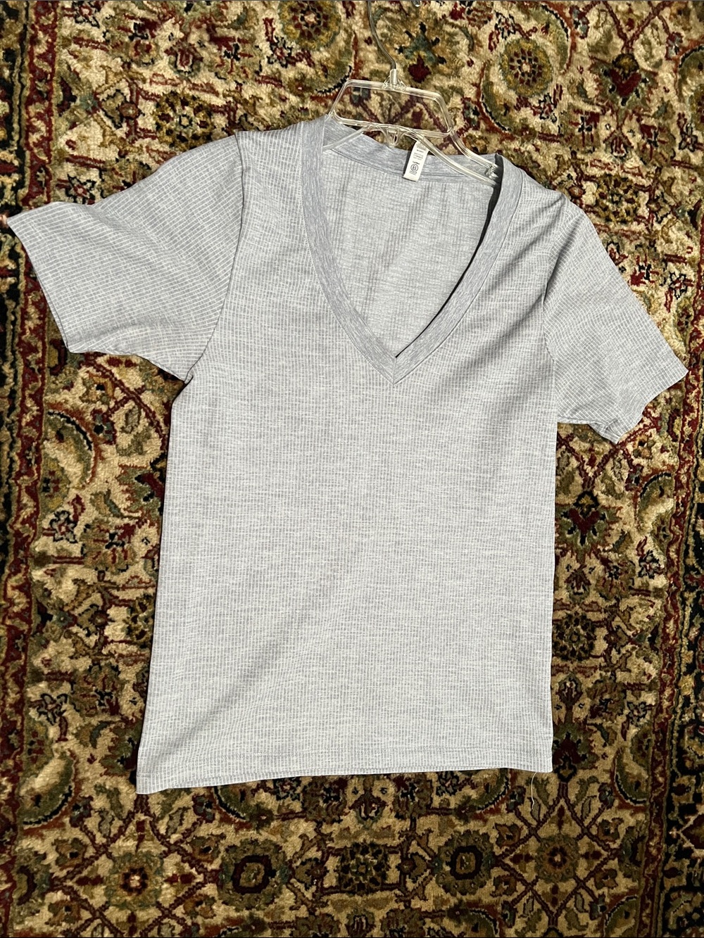 Athleta Light Blue Gray V-Neck Ribbed Short Sleeve Tee Size Medium